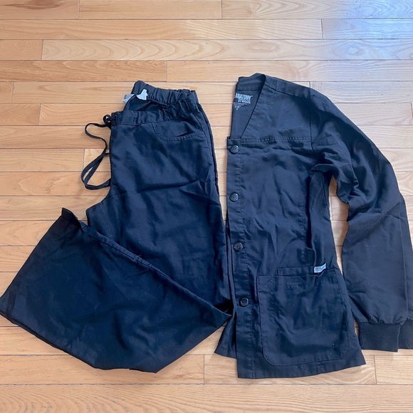 Grey's Anatomy Tops - Women’s Greys Anatomy Scrub Set - Size Small